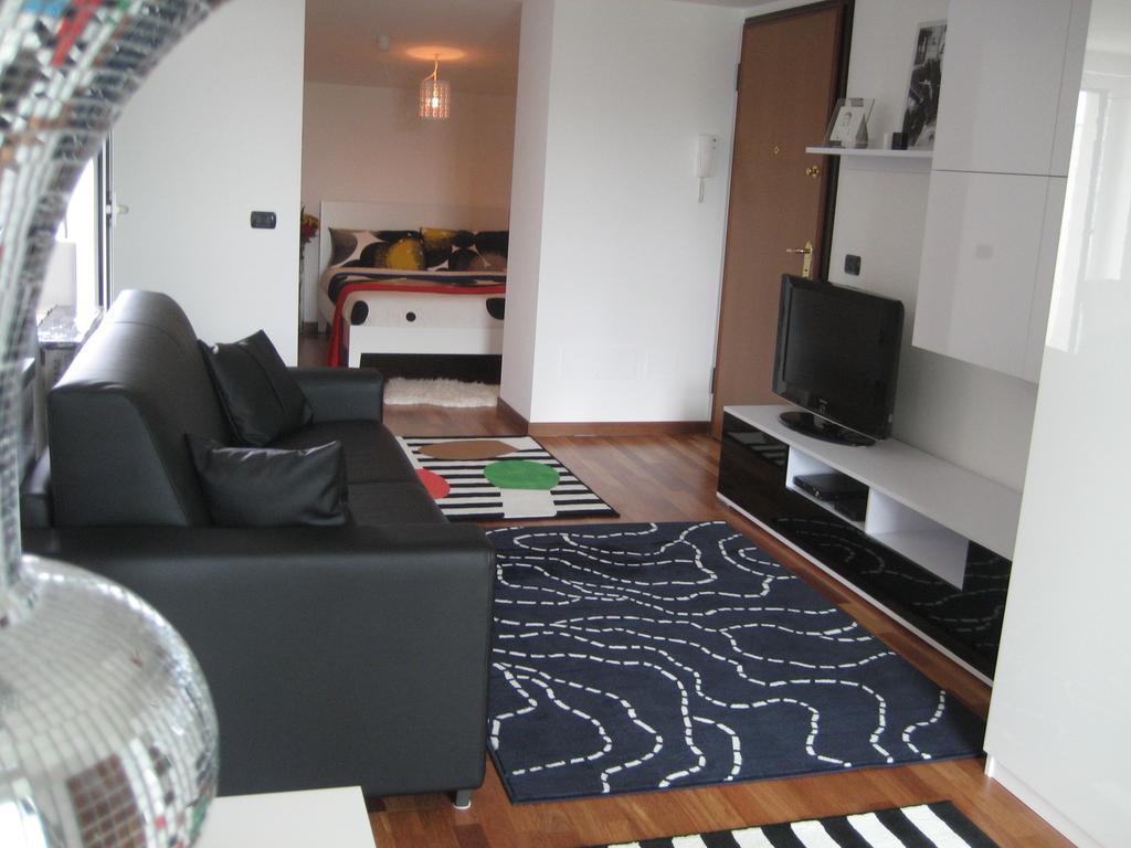 Appartement New Luxury Attic Santa Giulia Expo à Milan Chambre photo