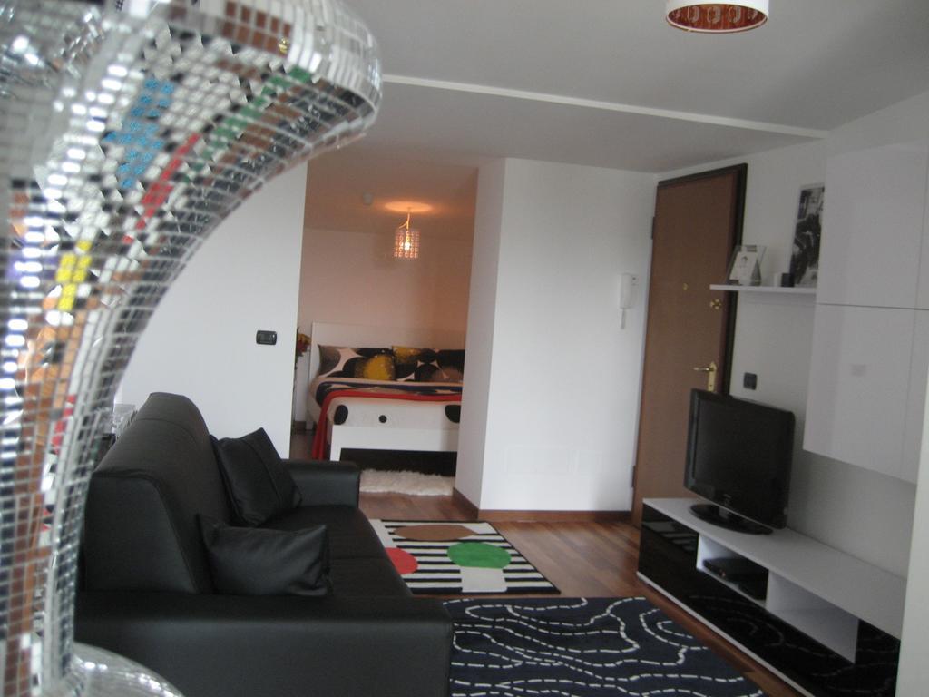 Appartement New Luxury Attic Santa Giulia Expo à Milan Chambre photo